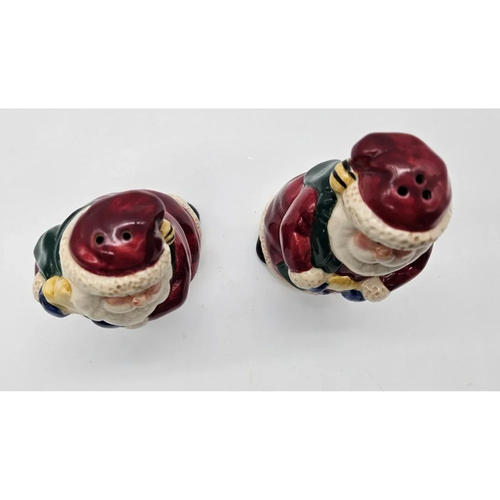 Ganz Santa Claus Salt‎ and Pepper Shakers Ceramic Christmas Holiday Decor